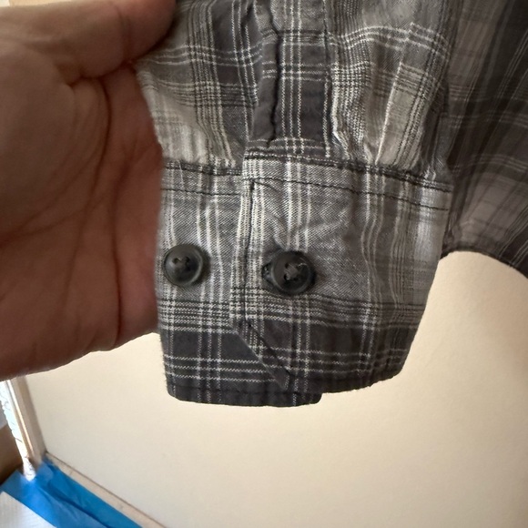 Wrangler RED Black and Gray Plaid Button-Down Shirt, size L, VGUC - Picture 6 of 7